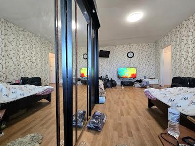 квартира за адресою Кирила Трильовського вул., 24