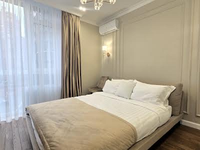квартира за адресою Київ, Предславинська вул., 42-А