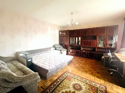 квартира за адресою Межигірська вул., 50
