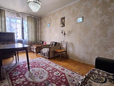 квартира за адресою Левка Лук'яненка вул. (Маршала Тимошенка), 1-Д