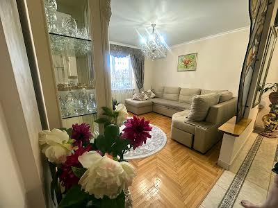 квартира за адресою Володимирська вул., 35