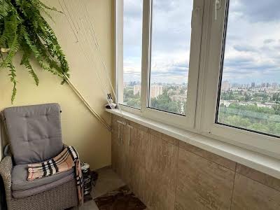 квартира за адресою Польова вул., 73