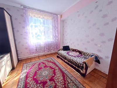квартира за адресою Довженка вул., 13