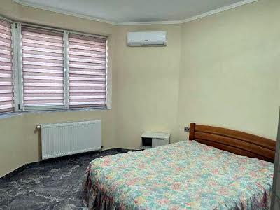 квартира за адресою Сімейна вул., 3