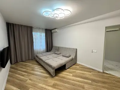 квартира за адресою Івана Авраменка вул. (Корнійчука), 12