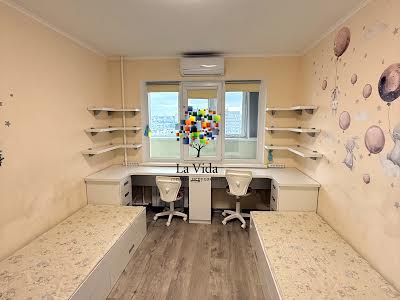 квартира за адресою Озерна вул., 26