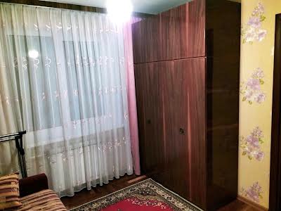 квартира за адресою Лабораторна вул., 26-А