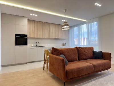 квартира за адресою Авраама Лінкольна вул., 6б