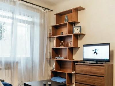 квартира за адресою Лаврська вул. (Січневого Повстання), 8