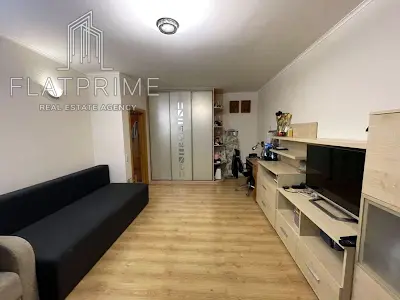 квартира за адресою Анни Ахматової вул., 35