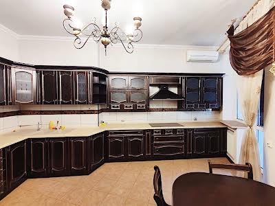 квартира за адресою Старонаводницька вул., 6-Б