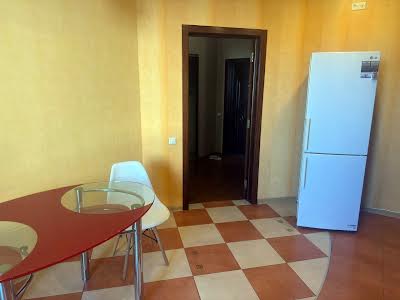 квартира за адресою Анни Ахматової вул., 35