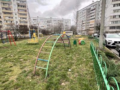 квартира по адресу Дружбы Народов ул., 208А