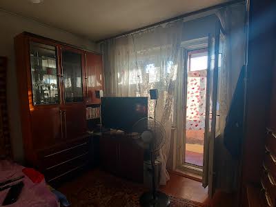 квартира за адресою Миколи Закревського вул., 13