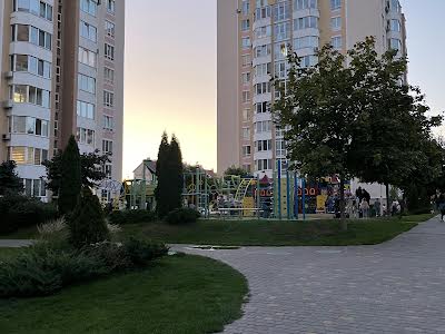 квартира за адресою Соборна вул., 105в