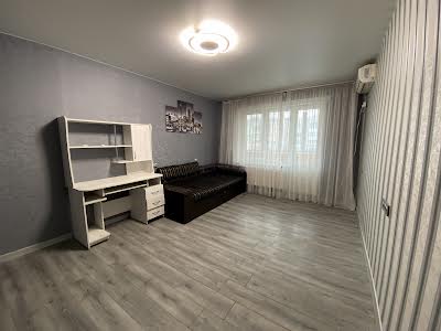 квартира за адресою Тополя-3 вул., 1