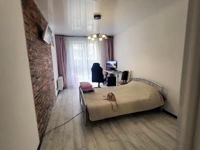 квартира по адресу Героїв Крут ул., 19а