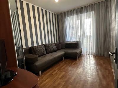 квартира по адресу Героев просп., 4
