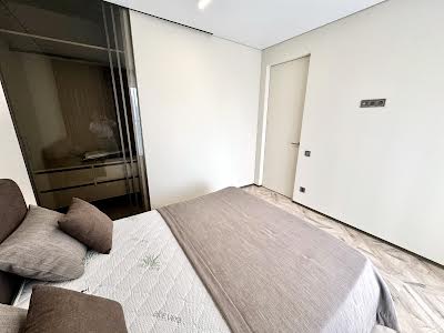 квартира за адресою Драгоманова вул., 31-А
