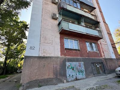 квартира за адресою Дніпро, В'ячеслава Чорновола вул. (Юрія Савченка), 82