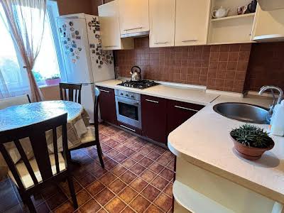 квартира за адресою Озерна вул., 22