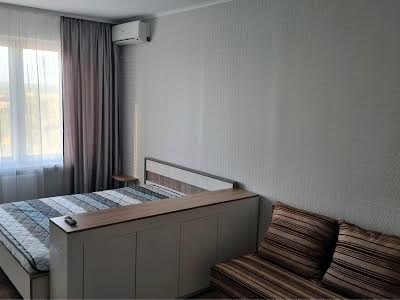 квартира за адресою Ревуцького вул., 54б