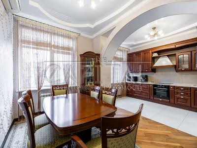 квартира за адресою Дмитрівська вул., 66а