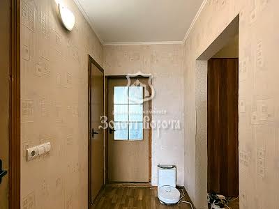 квартира за адресою Вишняківська вул., 13б