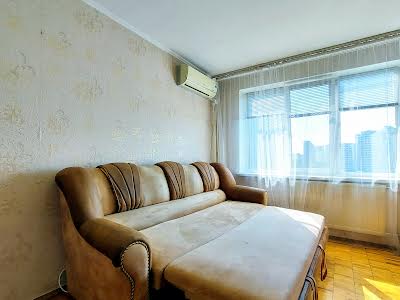 квартира за адресою Голосіївський просп. (40-річчя Жовтня), 7