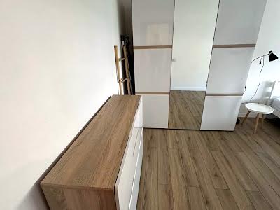 квартира за адресою Софії Русової вул., 7-Г