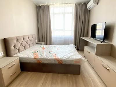 квартира за адресою Миколи Гулака вул., 4