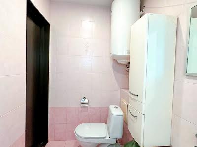 квартира за адресою Киргизька вул., 3