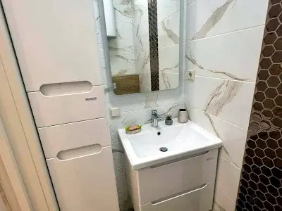 квартира за адресою Дніпровська набережна вул., 18-А
