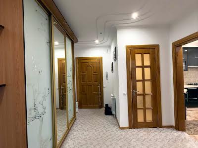 квартира за адресою Чорновола вул., 11а