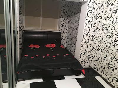 квартира за адресою Шкільна вул., 2