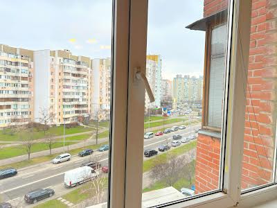 квартира за адресою Драгоманова вул., 17