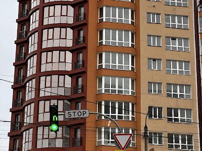 квартира за адресою Героїв Майдану вул. (Червоноармійська), 53