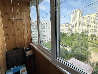 квартира по адресу Героев Днепра ул., 42-Б