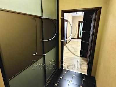 квартира за адресою Тарасівська вулиця, 3