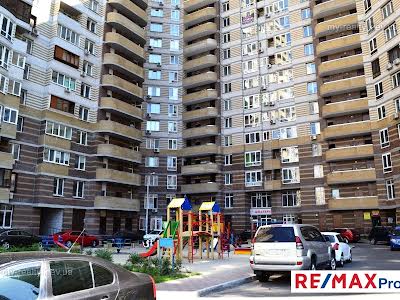 квартира за адресою Ахматової Анни вул., 30