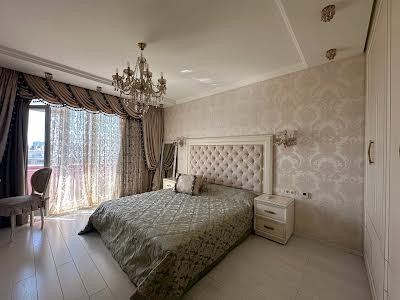 квартира за адресою Генуезька вул., 24д