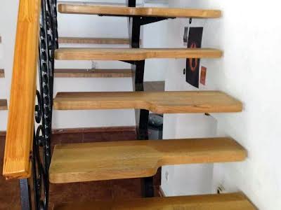 квартира за адресою Стефаника В., 3