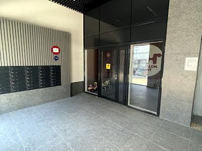 квартира по адресу Героев Майдана ул., 15