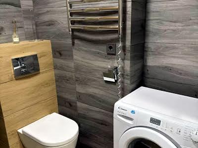 квартира за адресою Регенераторна вул., 4