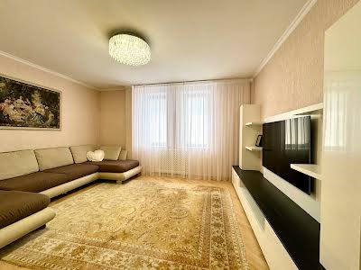 квартира за адресою Миколи Амосова вул., 4