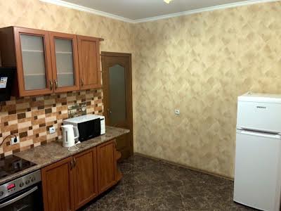 квартира за адресою Харківське шосе, 182