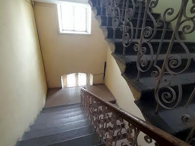 квартира за адресою Шота Руставелі вул., 24