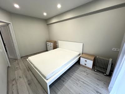 квартира за адресою Гетьманська вул., 5