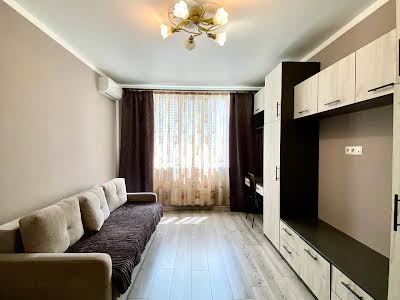 квартира за адресою В'ячеслава Чорновола вул., 6-А