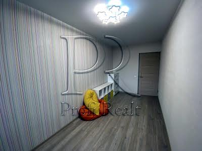 квартира за адресою Ялтинська вул., 14